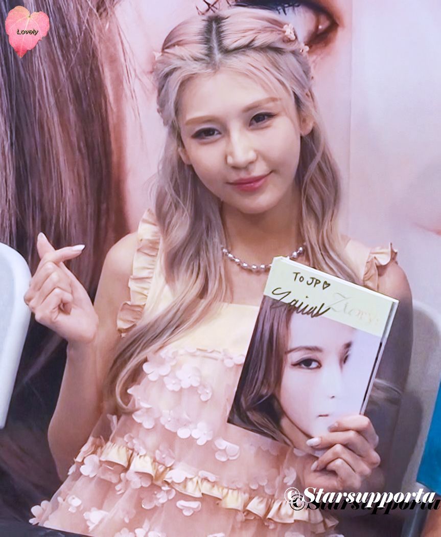 20230719 施匡翹 Zaina @ 香港書展2023 - 施匡翹「《Ztory》大碟+散文相集」簽名發布會 @ 香港會議展覽中心